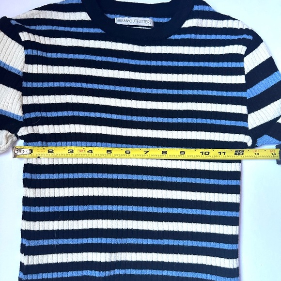 Urban Outfitters Top Sweater Striped Black, Cream and Blue Women's Sz Small - Picture 7 of 9